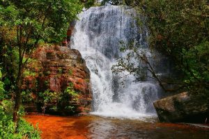 Lovers's Leap Waterfall - Nuwara Eliya